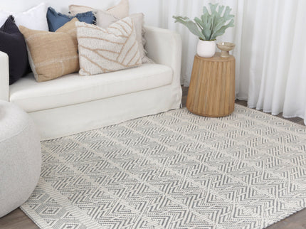 Copacabana Chevron Light Grey Wool Rug