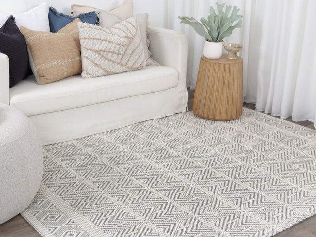 Copacabana Chevron Light Grey Wool Rug