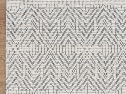 Copacabana Chevron Light Grey Wool Rug