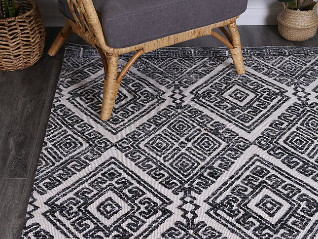 Amritsar Glenfalls Anthracite Tribal Rug