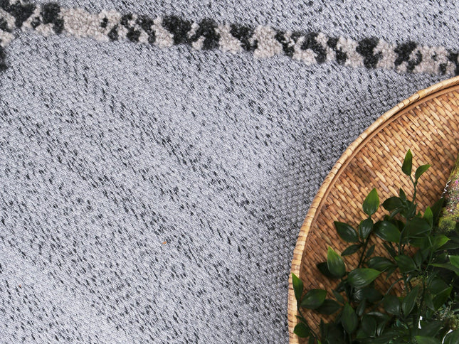 Ares Sparta Geomteric Grey and Ash Rug