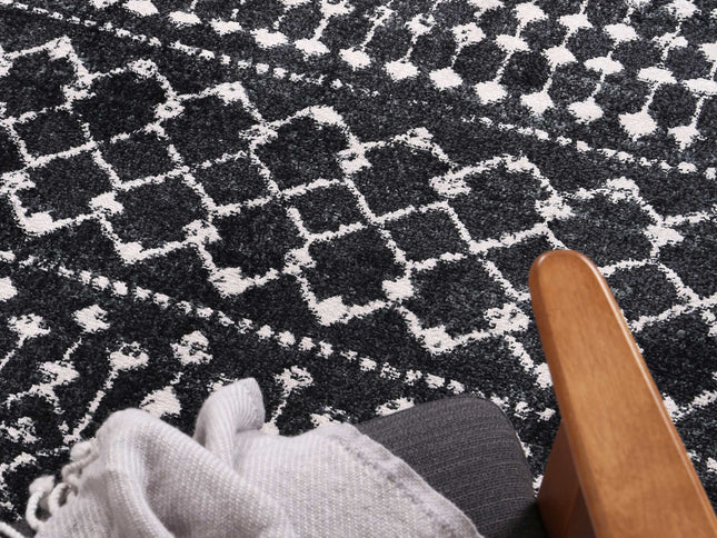 Bergen Repeats Black and White Rug