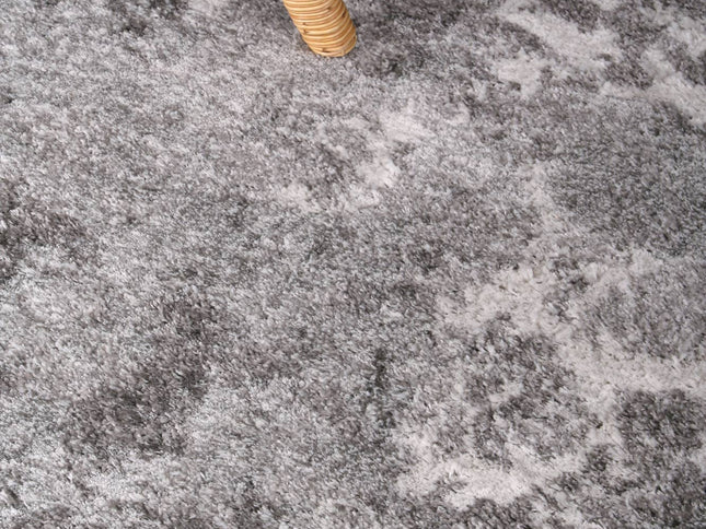 Century Vipsanius Grey Plush Rug