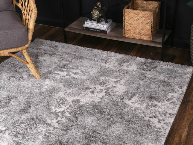 Century Vipsanius Grey Plush Rug