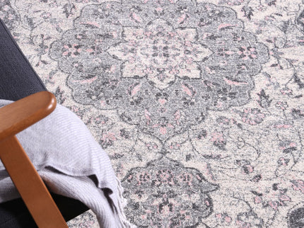 Delicate Traditional Grey Rug