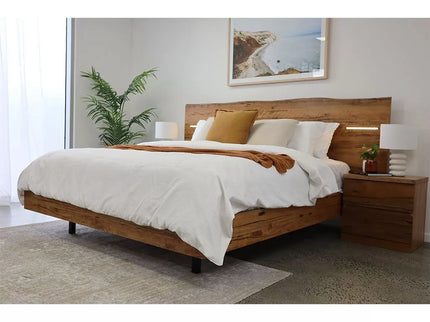 Eagle Bay Queen Bed