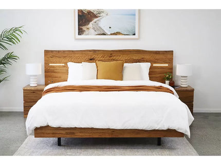 Eagle Bay Queen Bed
