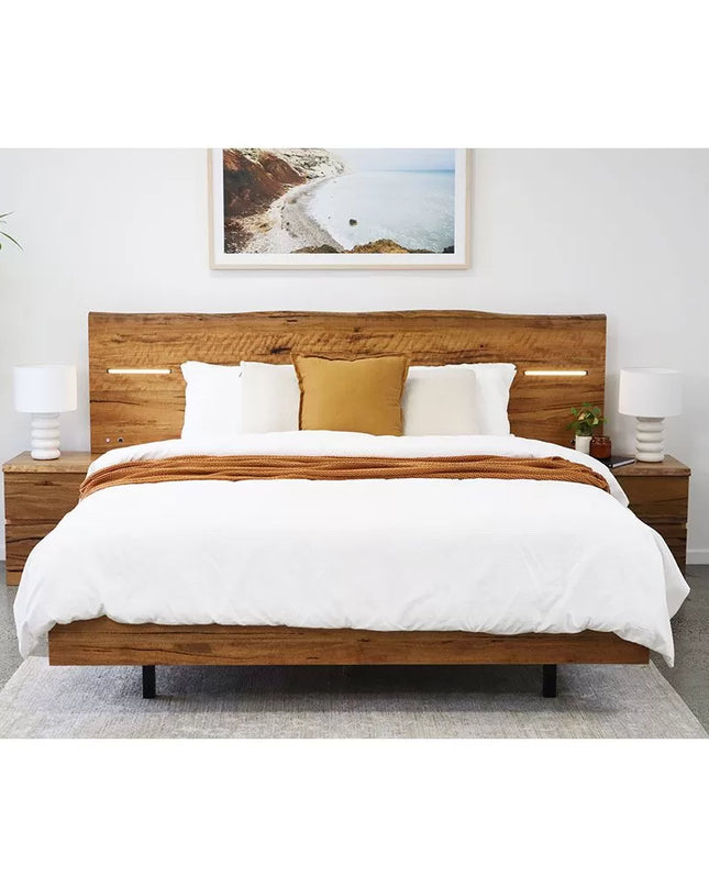Eagle Bay Queen Bed