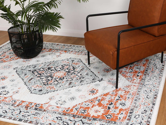 Estate Witanhurst Traditional Cream Rug