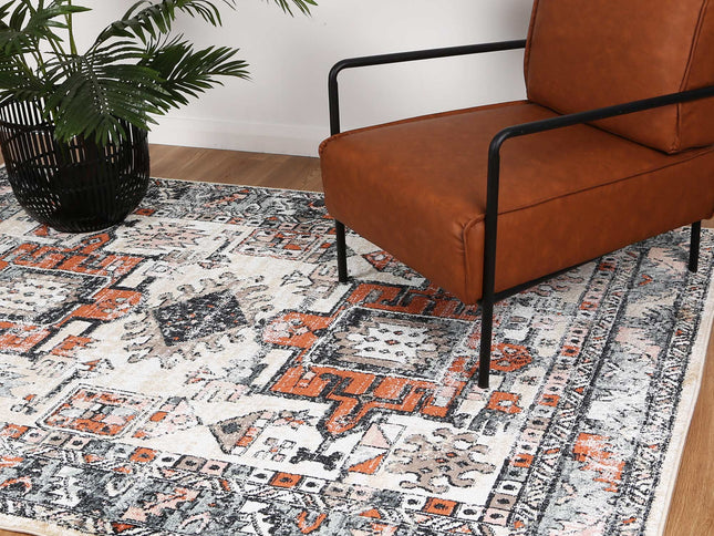 Estate Istana Traditional Cream Rug