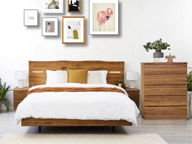 Eagle Bay Queen Bed
