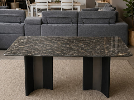 Isla Dining Table