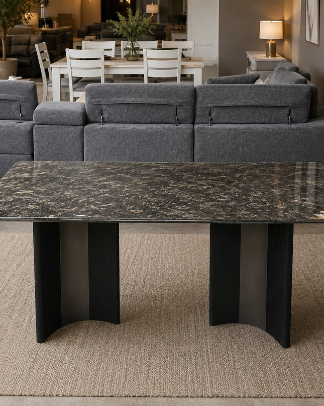 Isla Dining Table