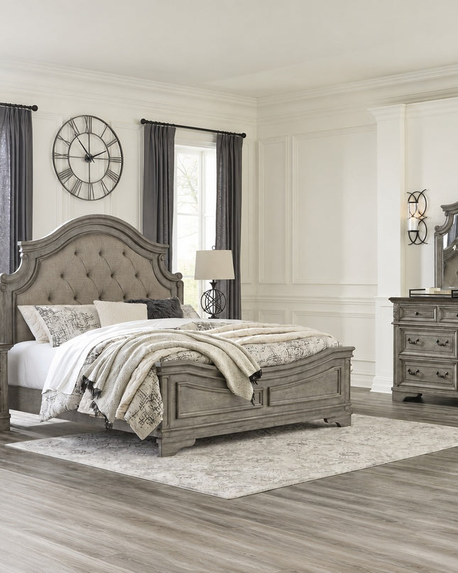 Lodenbay 5 Pce Queen Dresser Mirror Suite