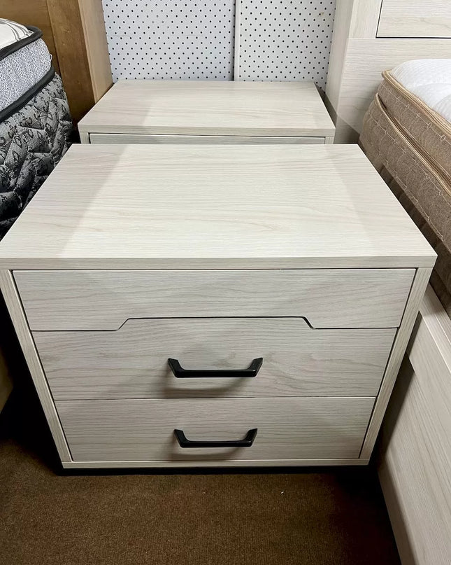 New Chicago Bedside