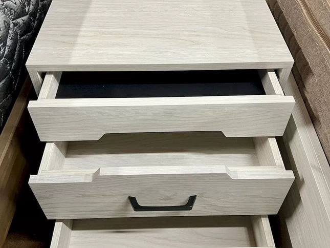 New Chicago Bedside