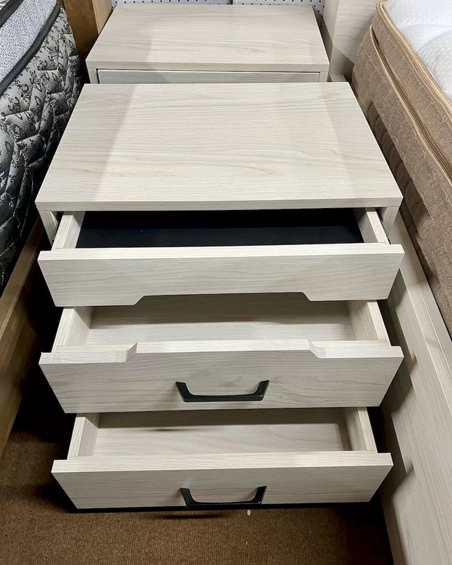 New Chicago Bedside