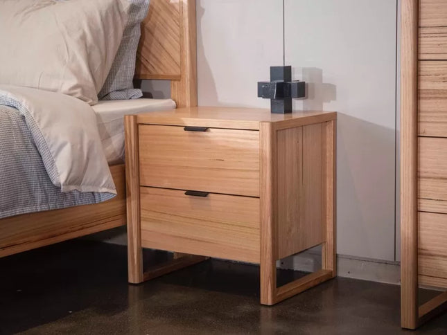 Perisher Bedside