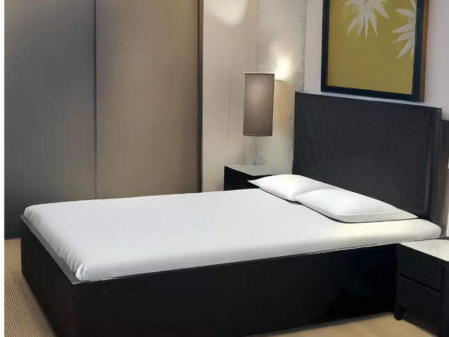 Lisbon Queen Bed W/Gas Lift - Black
