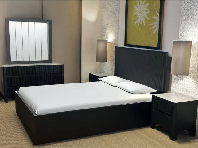 Lisbon Queen Bed W/Gas Lift - Black