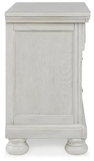 Robbinsdale 5pce King Dresser Mirror Suite