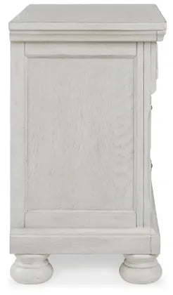 Robbinsdale 5pce King Dresser Mirror Suite