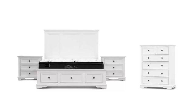 Sala 4 PCE KING TALLBOY SUITE