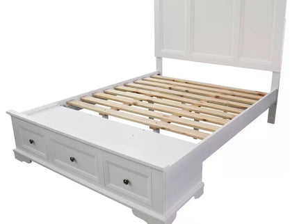 Sala Queen Bed