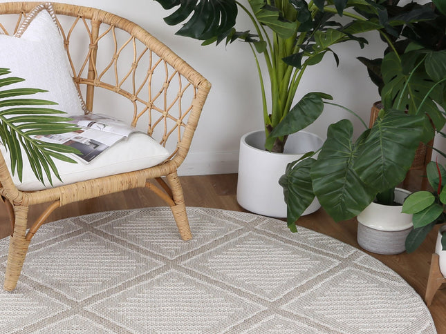 Vanuatu Kenilorea Beige Geometric Round Flatweave Rug