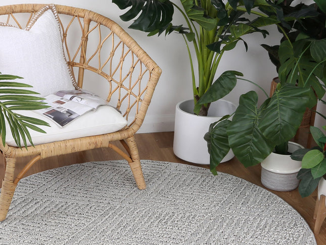 Vanuatu Kini Grey Geometric Round Flatweave Rug