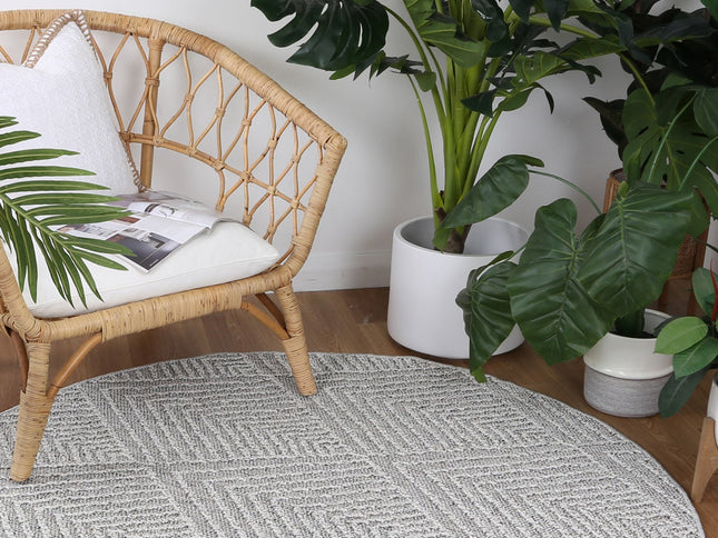 Vanuatu Menapi Ash Geometric Round Flatweave Rug