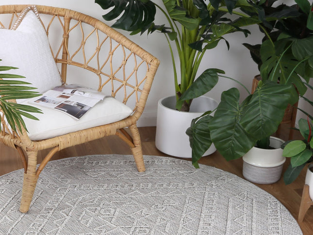 Vanuatu Kaua Ash Tribal Round Flatweave Rug