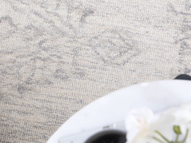 Zuri Orient Ivory Wool Rug