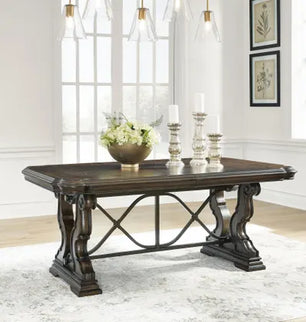 Maylee Extendable Dining Table
